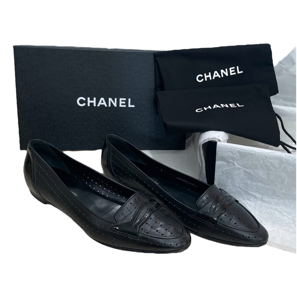 CHANEL Black CC Perforated Ballerina Flats Size EU 40.5